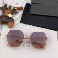 Dior D2701 Square Sunglasses In Gold