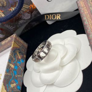 Dior 30 Montaigne Ring In Metal And White Crystals Silver